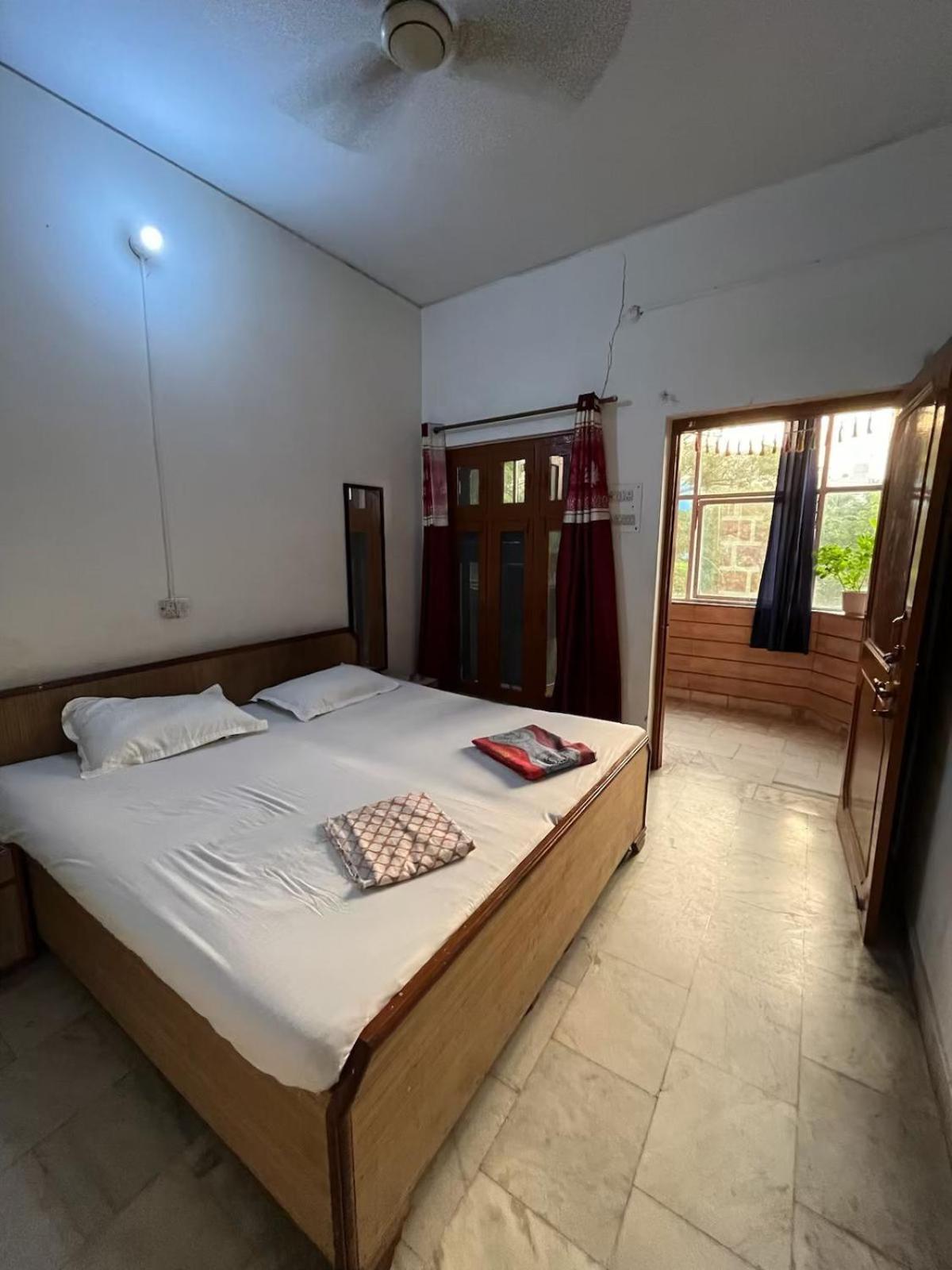 Madhuban Homestay, Natraj Chowk Rishīkesh Extérieur photo